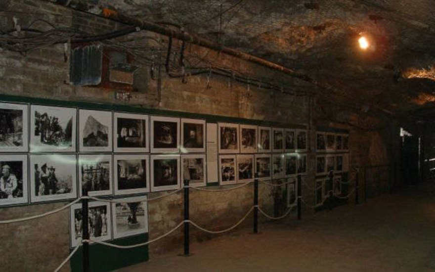 Tunnel Section with Photos.
