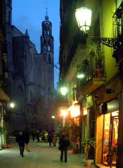 Santa Maria del Mar church in background