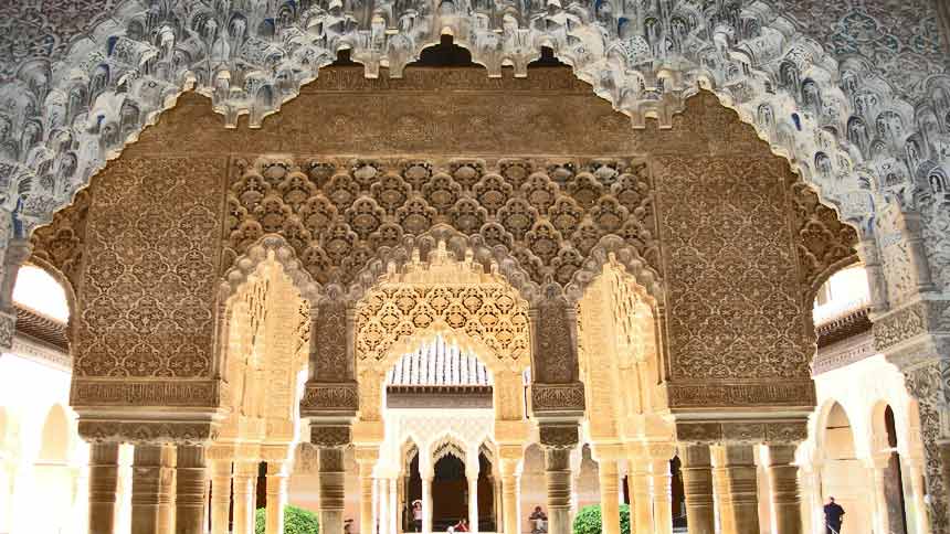 Lions Courtyard from Muqarna Hall