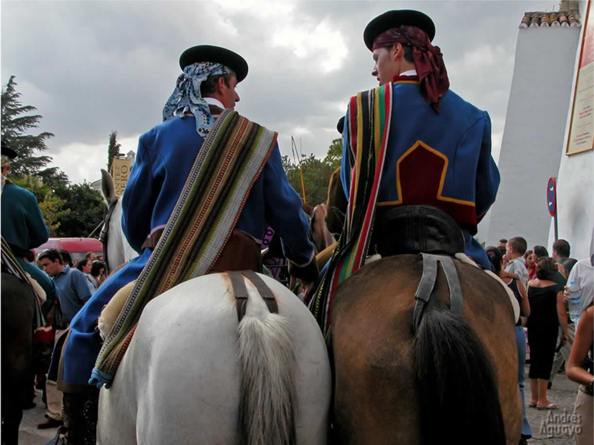 Modern horesmen dressed as Bandoleros