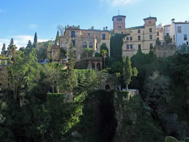 Mondragon Palace & hanging gardens Ronda