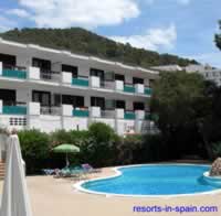Cala Llonga Playa Apts